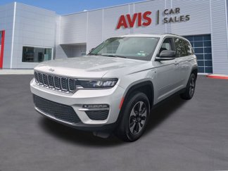 Used 2023 Jeep Grand Cherokee 4WD 4xe image 1