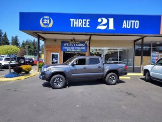 Used 2019 Toyota Tacoma TRD Off-Road image 1