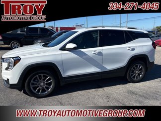 Used 2023 GMC Terrain SLT image 1