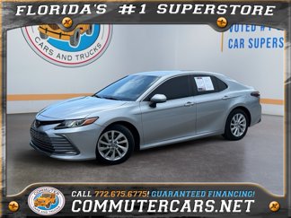 Used 2022 Toyota Camry LE image 1