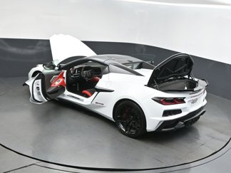 New 2026 Chevrolet Corvette Z06 video 2