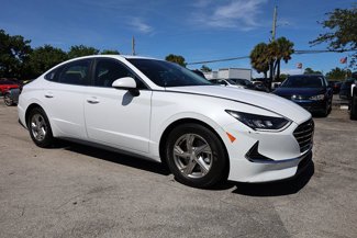 Used 2021 Hyundai Sonata SE image 1