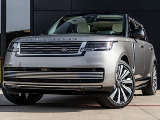 Used 2025 Land Rover Range Rover SV image 1