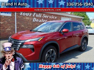Used 2024 Nissan Rogue SV image 1