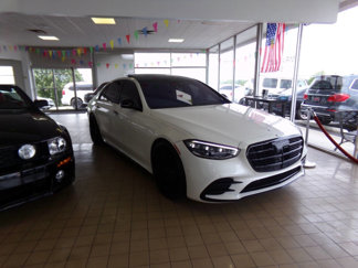Used 2022 Mercedes-Benz S 500 4MATIC w/ AMG Line Package image 1