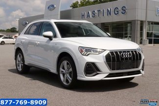 Used 2019 Audi Q3 2.0T Premium Plus image 1