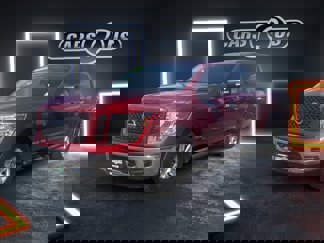 Used 2019 Nissan Titan SV image 1