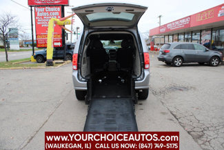 Used 2019 Dodge Grand Caravan SXT image 1