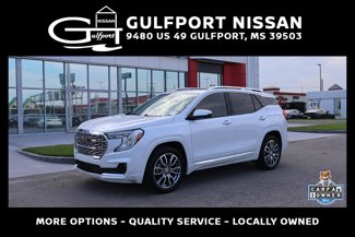 Used 2024 GMC Terrain Denali w/ Denali Premium Package image 1