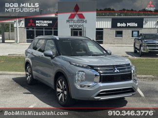 New 2025 Mitsubishi Outlander SEL image 1