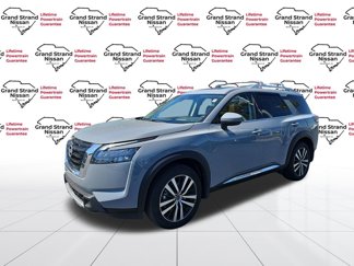 New 2025 Nissan Pathfinder Platinum image 1