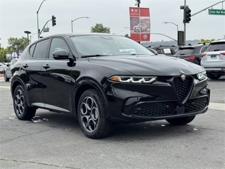 New 2025 Alfa Romeo Tonale w/ Premium Package image 1