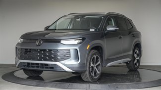 New 2025 Volkswagen Tiguan SE image 1