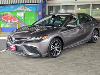 Used 2023 Toyota Camry SE w/ Cold Weather Package image 1