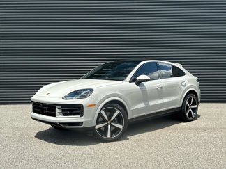 Used 2024 Porsche Cayenne Coupe image 1