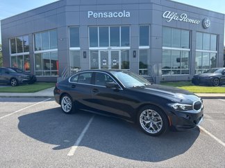 Used 2025 BMW 330i Sedan image 1