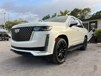 Used 2021 Cadillac Escalade Luxury image 1