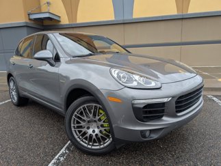 Used 2016 Porsche Cayenne S image 1