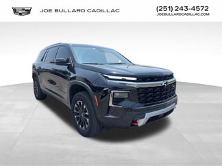 Used 2024 Chevrolet Traverse Z71 image 1