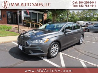 Used 2017 Ford Fusion SE image 1