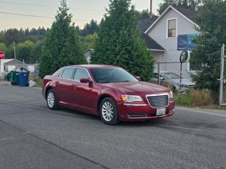 Used 2014 Chrysler 300 image 1