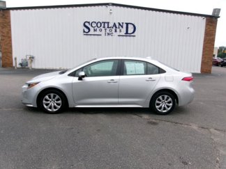 Used 2025 Toyota Corolla LE image 1
