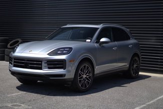 Certified 2024 Porsche Cayenne image 1