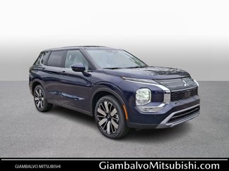 New 2025 Mitsubishi Outlander SE image 1