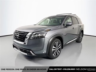 New 2025 Nissan Pathfinder Platinum image 1