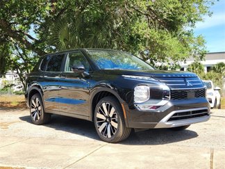 New 2025 Mitsubishi Outlander SE image 1