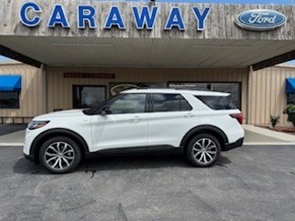 New 2025 Ford Explorer ST-Line image 1