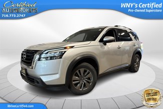 Used 2025 Nissan Pathfinder SV image 1