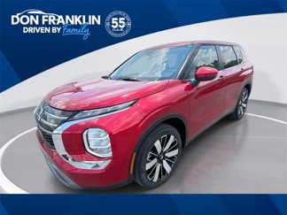 New 2025 Mitsubishi Outlander SE image 1