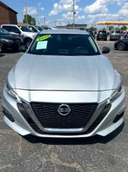 Used 2020 Nissan Altima 2.5 SR image 1