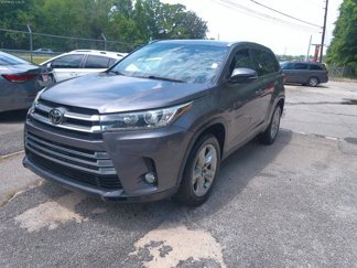 Used 2017 Toyota Highlander FWD V6 image 1