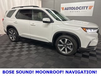 Used 2025 Honda Pilot Elite image 1