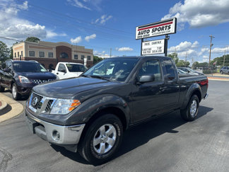Used 2011 Nissan Frontier SV image 1