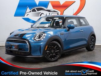 Used 2022 MINI Cooper 2-Door Hardtop image 1