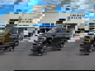 New 2025 Ford F250 4x4 Crew Cab Super Duty image 1