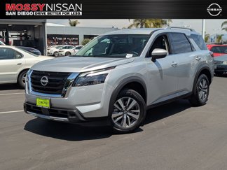 New 2025 Nissan Pathfinder SL w/ Cargo Package image 1