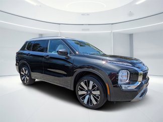 New 2025 Mitsubishi Outlander AWD image 1
