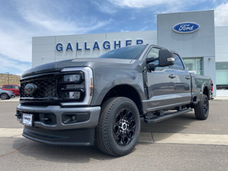 New 2025 Ford F350 4x4 Crew Cab Super Duty image 1