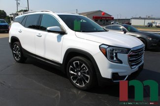 Used 2022 GMC Terrain SLT image 1