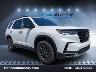 New 2025 Honda Pilot TrailSport image 1