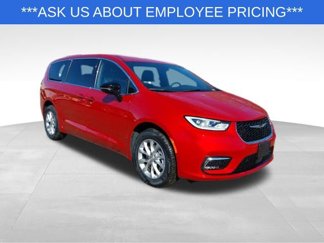 New 2025 Chrysler Pacifica Select image 1