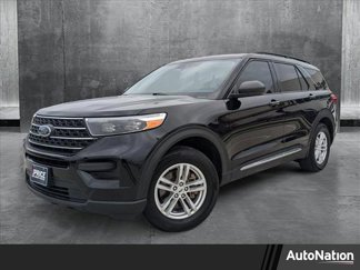 Used 2023 Ford Explorer XLT image 1