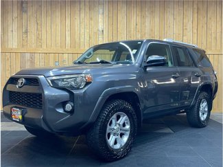 Used 2017 Toyota 4Runner SR5 image 1