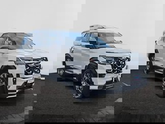 New 2025 Ford Explorer Platinum image 1