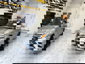 Used 2020 Toyota Camry XSE image 1