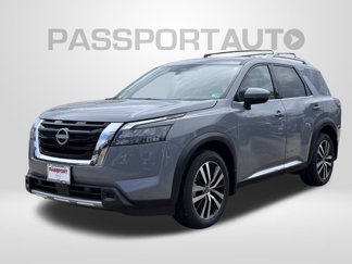New 2025 Nissan Pathfinder Platinum image 1